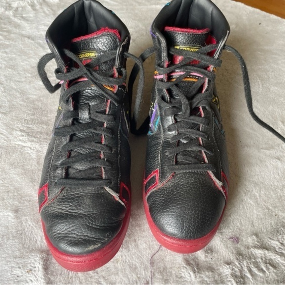 Converse mid Chinese NY Black and Red High-Tops size 10